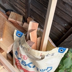 木切れ　端材　　薪などにの画像