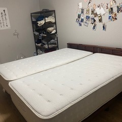 ニトリマットレス+ベッドフレーム付きx ２台