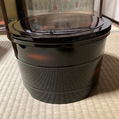 【新品未使用】おひつ　5人用　特選御飯櫃　しゃもじ付きの画像