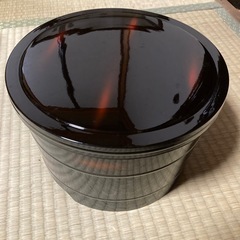 【新品未使用】おひつ　5人用　特選御飯櫃　しゃもじ付きの画像