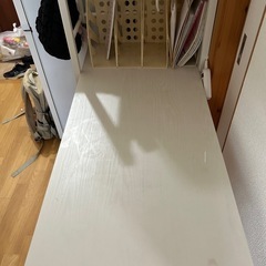 ニトリ机の画像