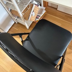 ニトリ机の画像