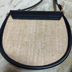 美品です　円形ショルダーバッグ の画像