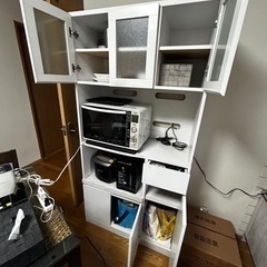 食器棚 上下分解可能の画像