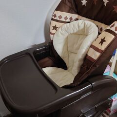 【無料引渡し】ハイローチェア（アップリカ）の画像