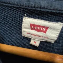 古着LEVI'Sパーカー紺の画像
