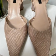 EVOLストラップパンプスの画像