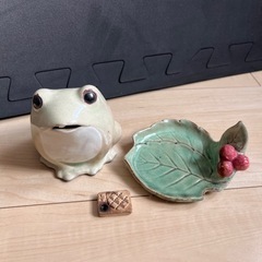 カエル型お香立ての画像