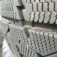 スタッドレス　4本　トーヨー　215/50r17の画像