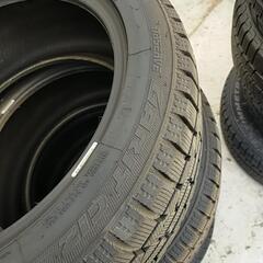 スタッドレス　4本　トーヨー　215/50r17の画像