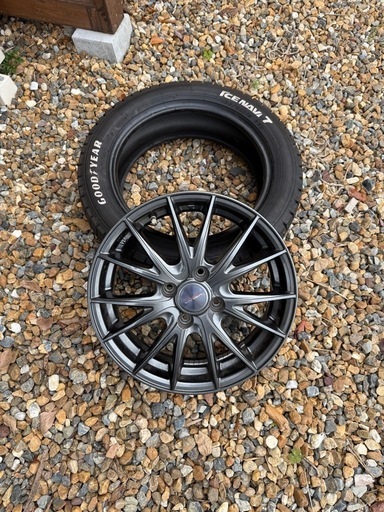 スタッドレスタイヤ&アルミホイール（中古バリ山）