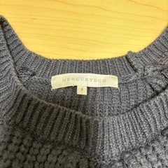 MERCURYDUO ケーブルニットセーター F ネイビーの画像