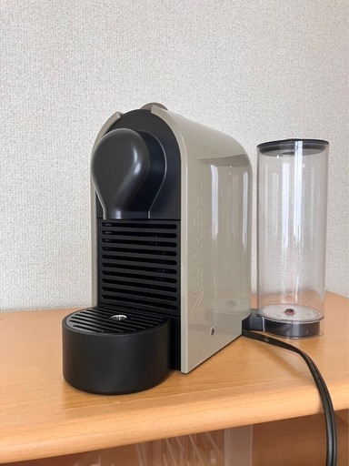商談中　\n早い者勝ち　超美品　ネスプレッソコーヒーマシーン