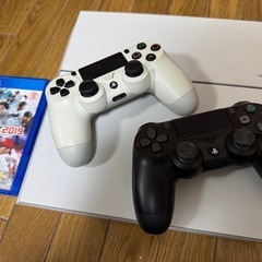 PlayStation 4 本体 ホワイト・ブラック コントローラー