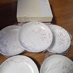 新品未使用 たかしまれいこ  食器セットの画像