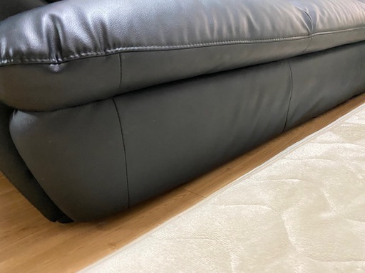 【美品】革素材！3人掛けソファー 