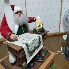  動くサンタ。 トイコー サンタ 物語。 ライティング サンタ。の画像