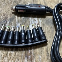 シガーソケット用充電器7コネクタ付