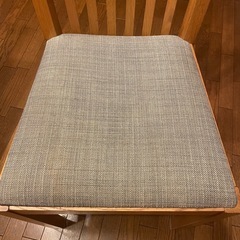 3脚IKEA ダイニングチェアの画像