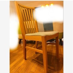 3脚IKEA ダイニングチェアの画像