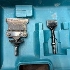 値下げしました！【中古】マキタ Makita HK1810 電動ケレン ケース付きの画像