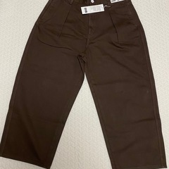 32サイズ　ユニクロ　パンツ　デニムタックパンツの画像
