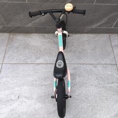 キッカーアバンス マリオカートピーチ姫 バランスバイク ストライダー 自転車の画像