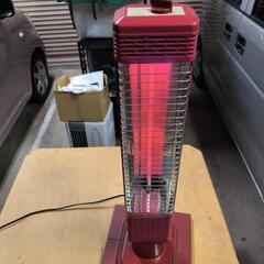 取引中〜首振り式縦型電気ストーブ　動作OK