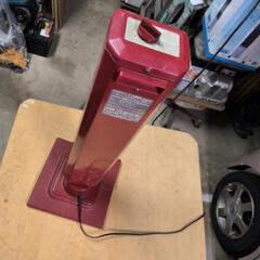 取引中〜首振り式縦型電気ストーブ　動作OKの画像