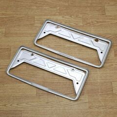 ヴィンテージ SUBARU 純正 ナンバーフレームホルダー 縦17×横36cm 2枚セット アルミ系 シルバーカラー スバル 札幌市 清田区 平岡の画像