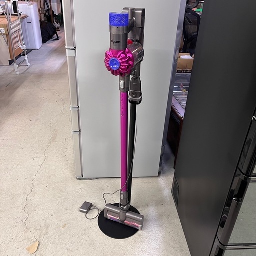 成約済み【東区】ダイソン コードレスクリーナー v6 cord-free pro  掃除機　スティッククリーナー スタンド 充電器付き