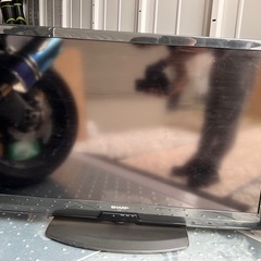 【決まりました】
SHARP 40型　テレビ