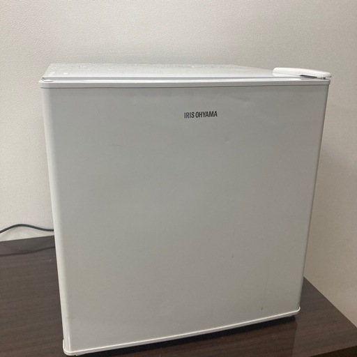 アイリスオーヤマ ノンフロン冷蔵庫 AF42L-W 2019年製