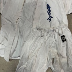 空手着