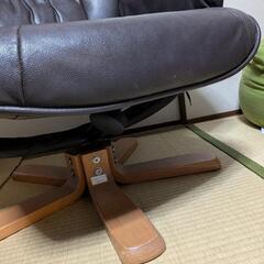 【受付２３日まで】1人用革ソファ　の画像