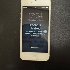 iPhone SE第1世代とiPhone 5のセットの画像