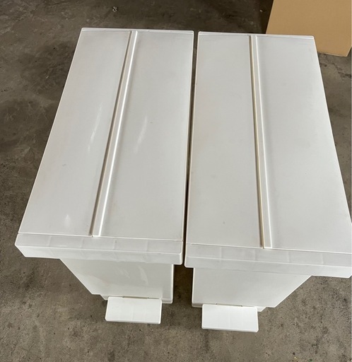 【中古品】ペダルペール ホワイト 棚下でも使える