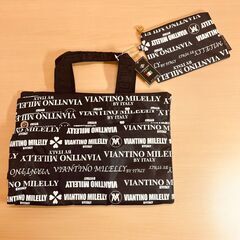 VALENTINO MILELLY トートバッグ（ポーチ付き）未使用品