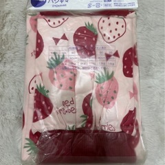 新品　未開封　女の子　イチゴ柄　90　長袖パジャマ　安心な腹巻き付きの画像