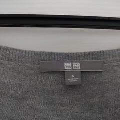 UNIQLO　カシミヤ混セーター　Ｓの画像