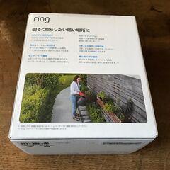動画はサーバに残る!センサーライト付き防犯カメラ・Ring Spotlight Cam Plus Battery未開封品の画像