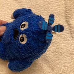 ムック青いぬいぐるみの画像