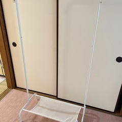 IKEAハンガーラックの画像