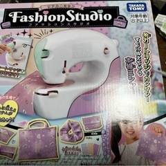 おもちゃ　ミシン　ファッショントイ