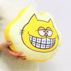 ぬいぐるみ　クッション　猫の画像