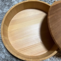 【再掲】すし桶(内径≒33.5cm、深さ≒7cm) フタ付きの画像