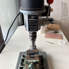 卓上ボール盤の画像