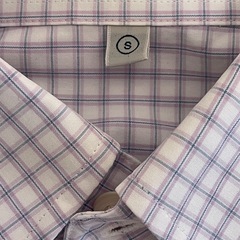ユニクロUNIQLO白と青のチェック柄 長袖シャツSの画像