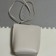 ショルダーバッグの画像