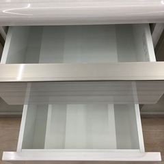 2枚扉引き出し付のキャビネットのご紹介です♪